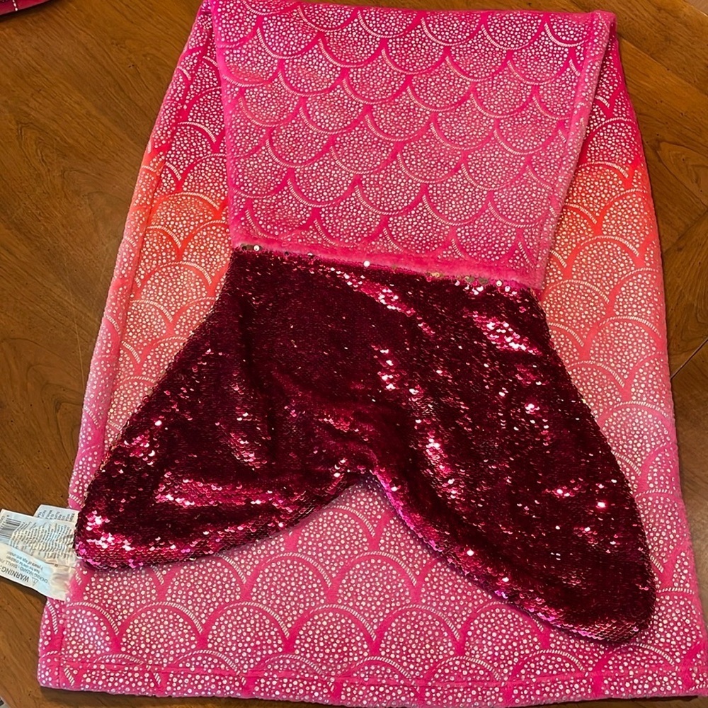 SO Little Mermaid One Piece Swimsuit - girls size 10 including free Mermaid Tail - Picture 16 of 16